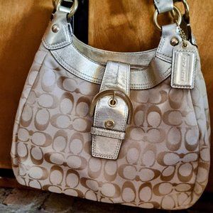 Coach Soho Lynn Signature Shoulder Bag Purse Gold Leather Trim EUC
